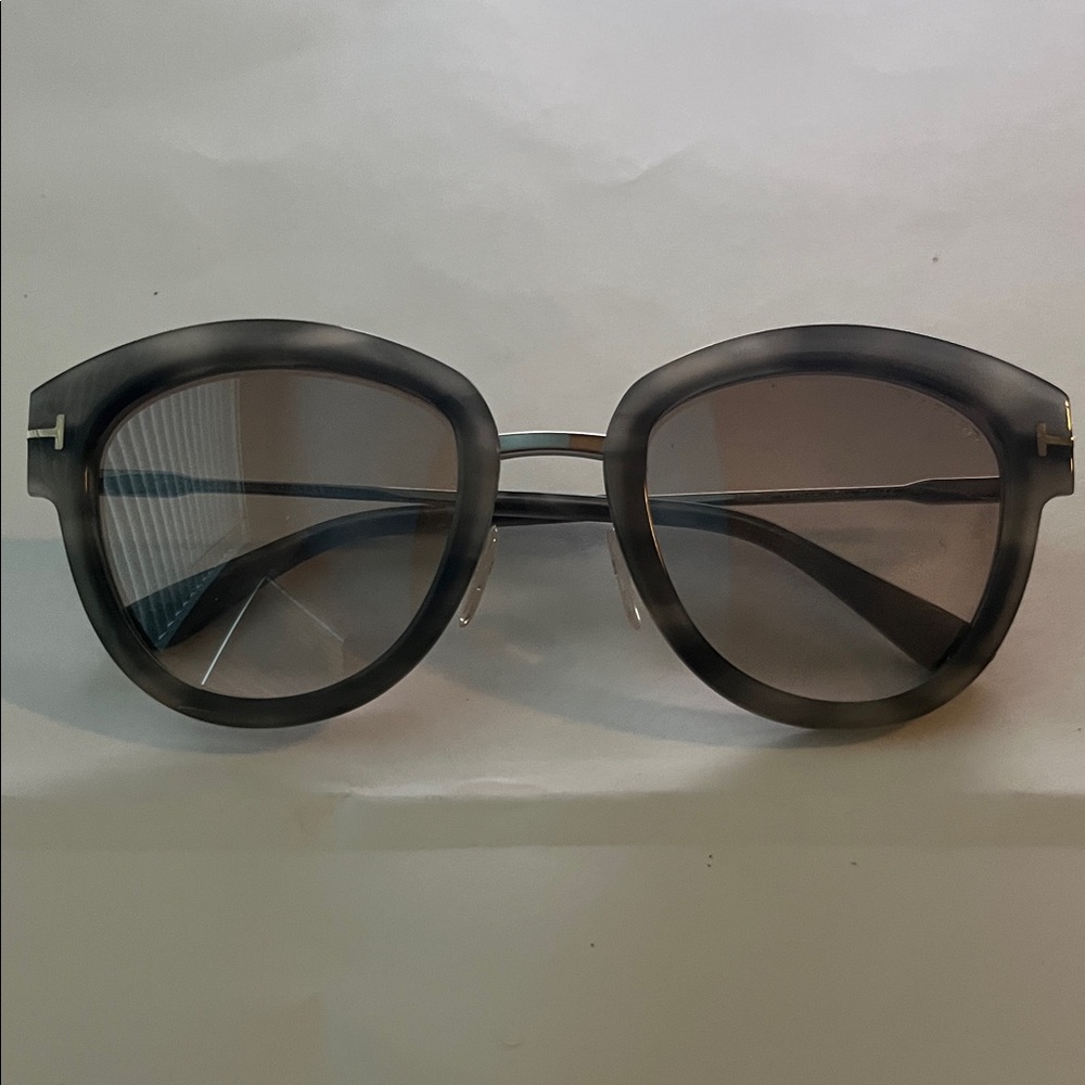 Stylish Gray Sunglasses